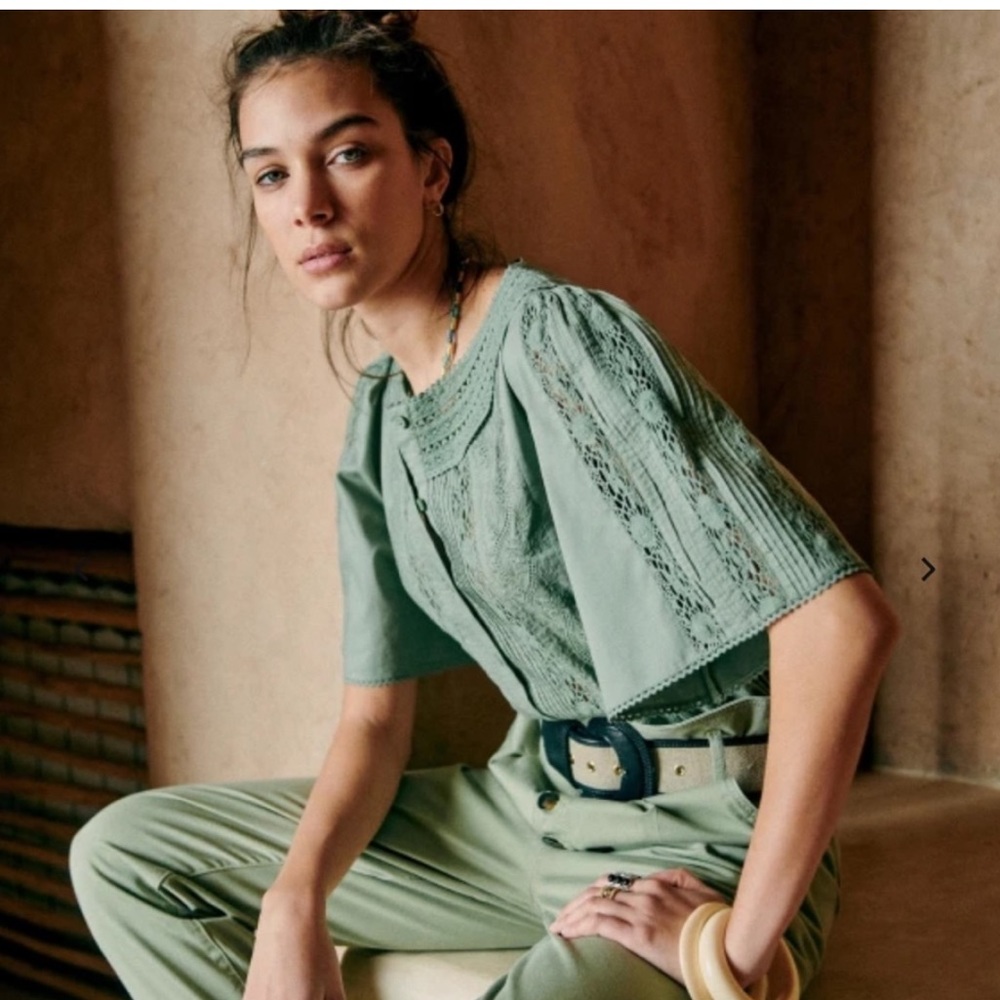 EUC sezane Jane blouse in verdigris